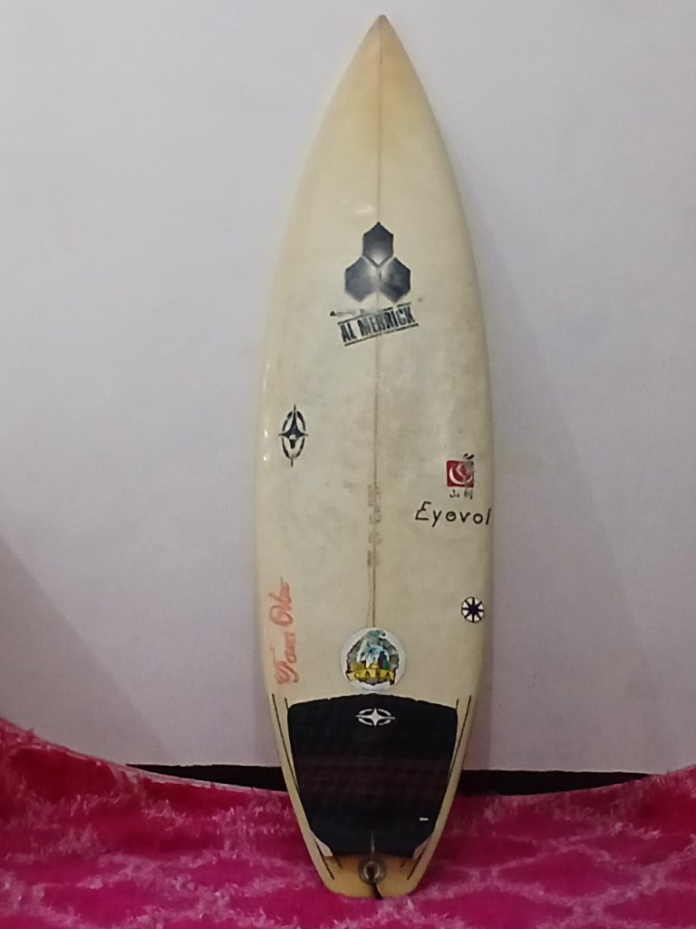 surfboard Al Merrick 5'9